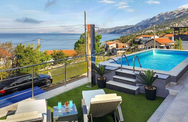 Wonderful private villa for 8 guests with WIFI, A/C, private pool, TV and terrace