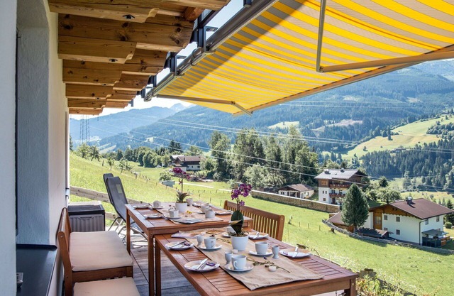 Wonderful private villa for 8 people with WIFI, TV, terrace and pets allowed