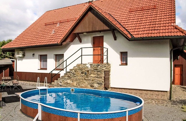 Wonderful private villa for 16 guests with WIFI, private pool, TV, patio and parking
