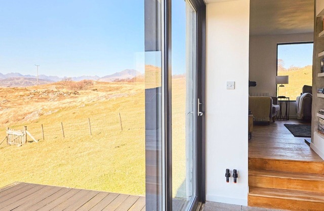 Wonderful private villa for 8 people with TV, terrace, panoramic view and parking