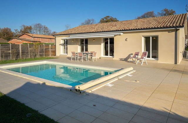 Wonderful private villa with WIFI, A/C, private pool, TV, terrace, pets allowed and parking