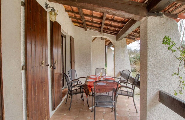 Wonderful private villa for 6 people with TV, terrace, pets allowed and parking