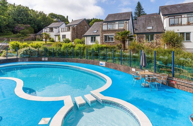 Wonderful private villa for 4 guests with pool, WIFI, TV, patio, pets allowed and parking