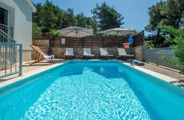 Wonderful private villa for 8 guests with WIFI, private pool, A/C, TV, terrace and parking