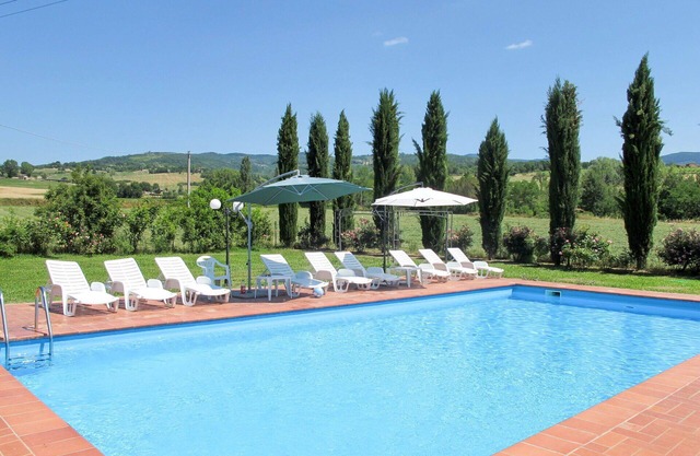 Wonderful private villa with private pool, WIFI, TV, patio, pets allowed and panoramic view