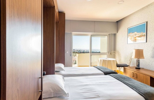 Wonderful Studio in Cascais With Sea View