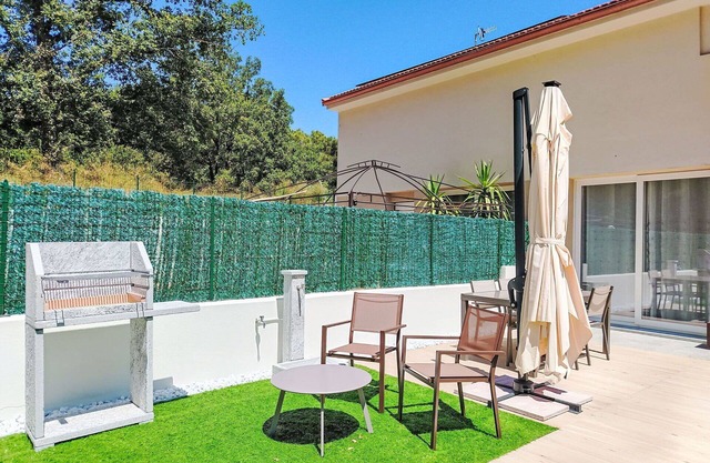 Wonderful villa for 4 people with A/C, WIFI, TV, patio and pets allowed