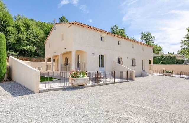 Wonderful villa for 8 guests with WIFI, TV, terrace and pets allowed