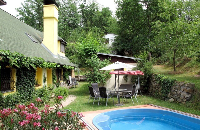 Wonderful villa for 6 guests with A/C, private pool, WIFI, TV and patio