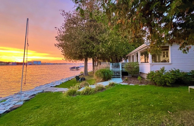 Wonderful waterfront home
