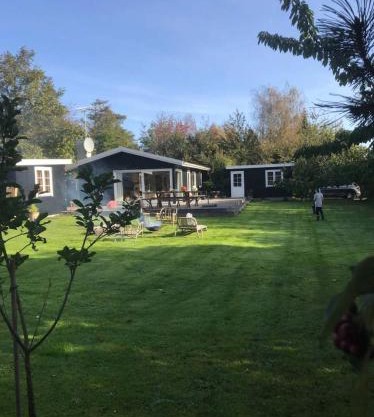 Wonderfull Familyhouse with 2 Guest Houses