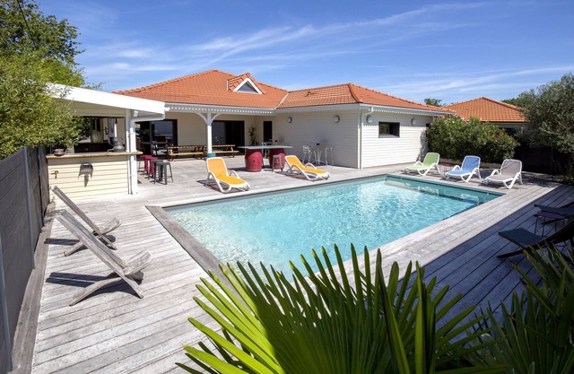Wooden villa 26 people Bord du Bassin d'Arcachon