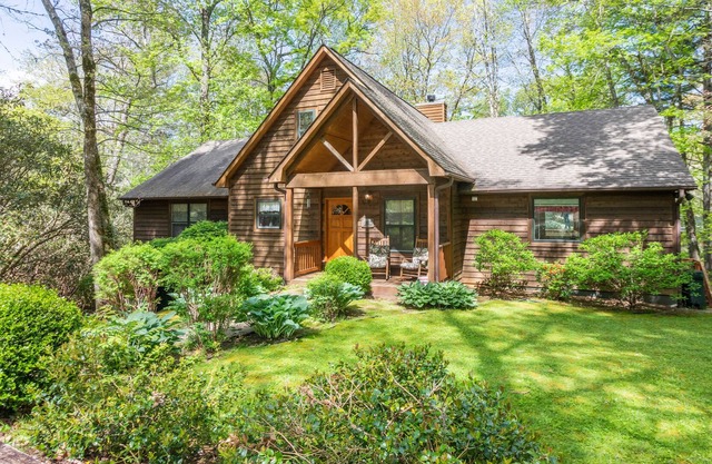 Woodland Hills Retreat - 5 Bedroom Option
