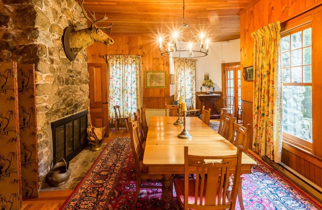 Woodland Sanctuary, Giant Mountain Views, Convenient Location near High Peaks