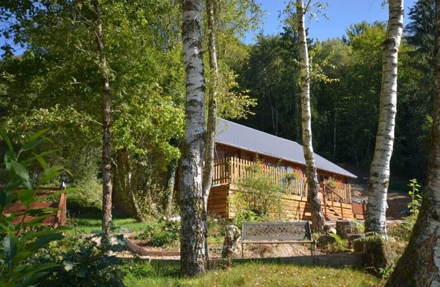 WOODLANDS COTTAGE TREIGNAC