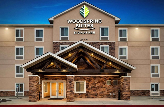 WoodSpring Suites Houston IAH Airport