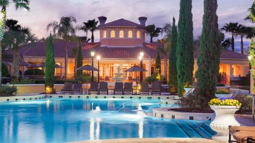 WorldQuest Resort 3BR Suite - Pool, Kitchen, Free Parking, Near Disney
