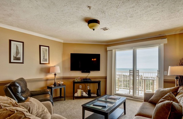 Wrightsville Dunes H-2B - Oceanfront condo with community pool, tennis, beach