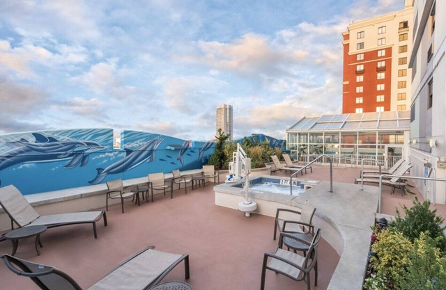 Wyndham Skyline Tower 2 BR /Walk to the Boardwalk, Restaurants, and Casinos!