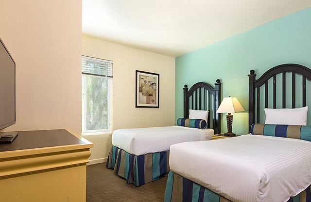 Wyndham Tropicana Resort 2BR – Spacious Stay w/Pool, Spa & Near The Strip