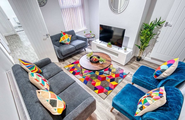 Xclusive Living 3 Bedroom House on 5 Madeley Road