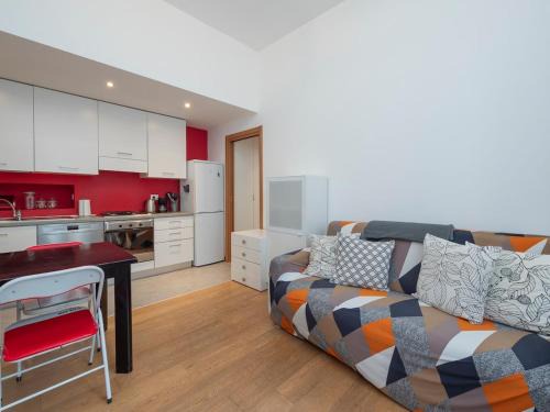 Xenia Milano - 3 rooms apt in Via Ugo Bassi 23
