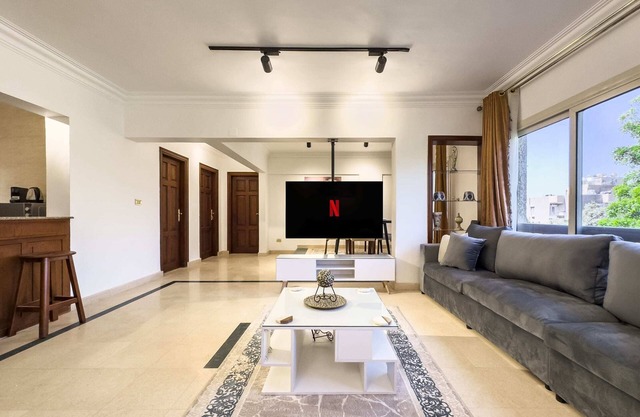 Xuru Stay I The 2bdr Velvet Vibe @ Maadi