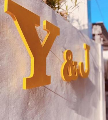Y&J