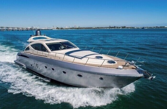Yacht charter , Sunsekeer Manhatan 70 foot , 4 hours min , 6 hours max