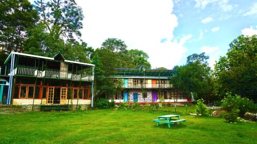 YAN Residences By Mind My Trip Hotel & Resorts