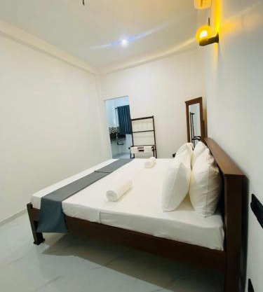 Yathi'S Surf Villa