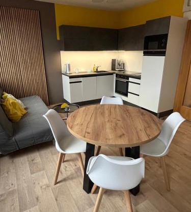 Yellow apartment Deluxe