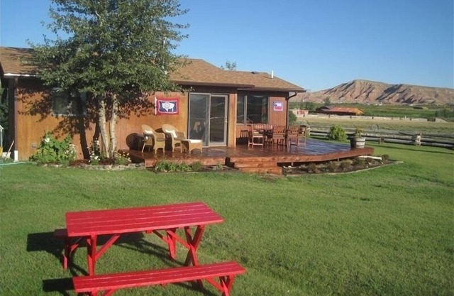 Yellowstone/Dubois Private Cabin on the Wind River