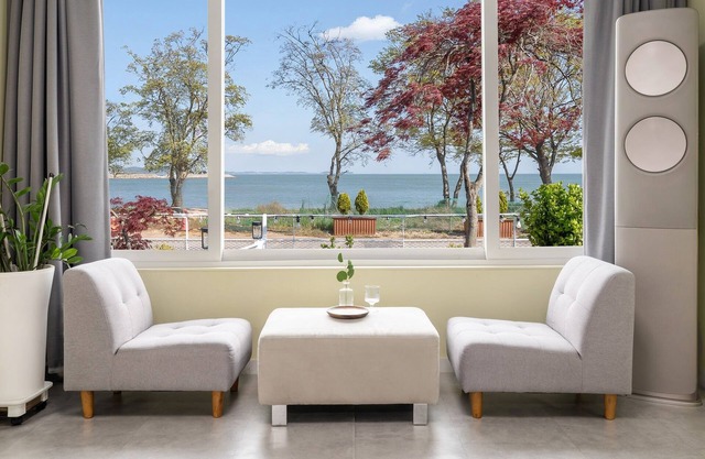 Yeongheungdo Sunset Spa Pension