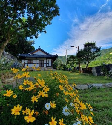 Yeoul Hanok Stay