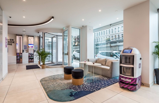 YOTEL Porto