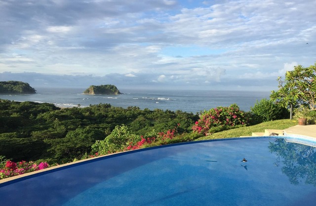 Your dream OCEANVIEW getaway in Samara
