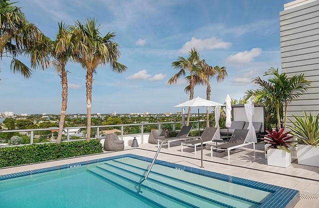 Your Home Away From Home! Spacious Room w/Balcony! Near Oleta River State Park