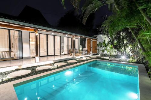 Your Private Oasis in Bali - Modern Villa, Big Pool, Lush Surroundings