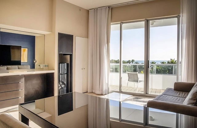 Your Relaxing Getaway Awaits! 4 Relaxing Units, Onsite Pool, Near Beach