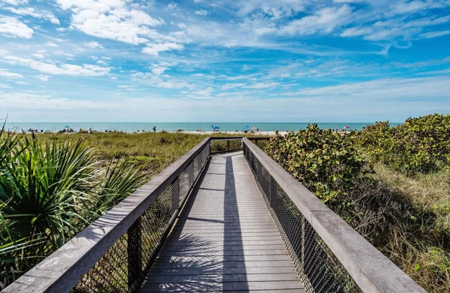 Your slice of Floridian life in an idyllic and protected setting.