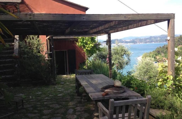 Your villa on Palmaria's island Casa del Frate