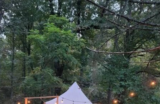 Yurt - Outdoorsy (on the right)