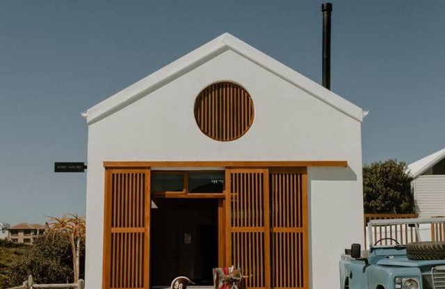 Yzers Boat House