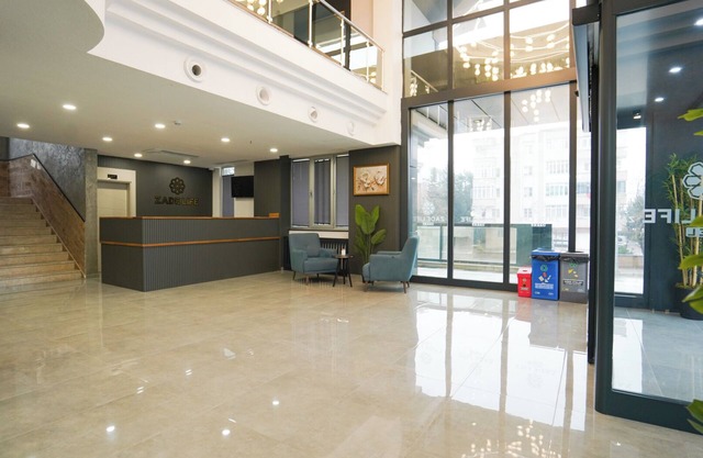 Zade Life OTEL