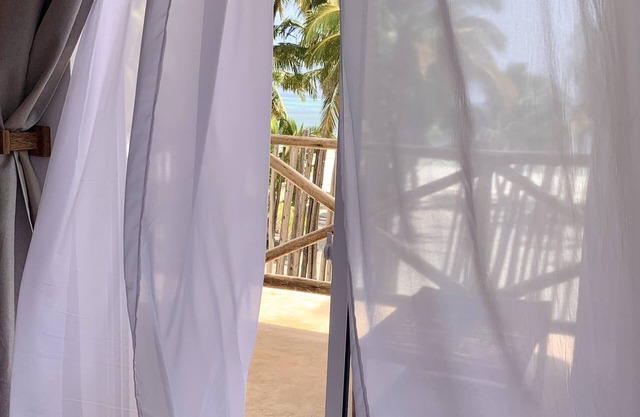 Zali Aerie- Beach Villa with Pool and Ocean View