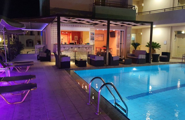 Zannis Hotel