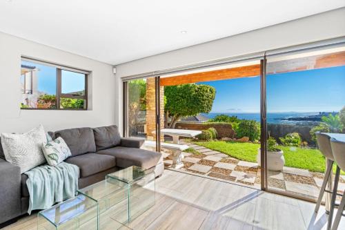 Zaria Sun Cottage by Host Agents