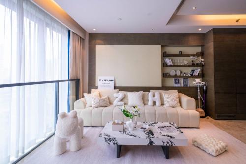 ZHome-Deplex luxury apartment-Near The Bund
