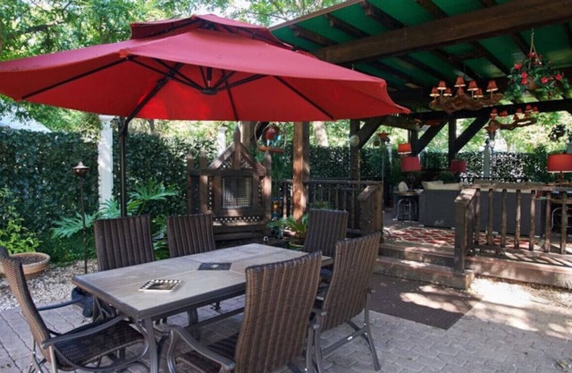 Zink Haus Villas*1 Block to Comal River*Walk to Downtown NBTX